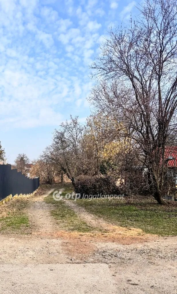 Giardino - Building Land with Waterfront Access in Szolnok