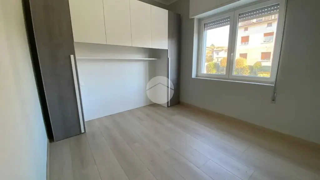 Chambres - Rearranged Apartment with Pool in Lonato