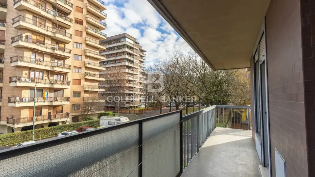 Balcon - Apartment with Balcony in Vanchiglietta, Turin