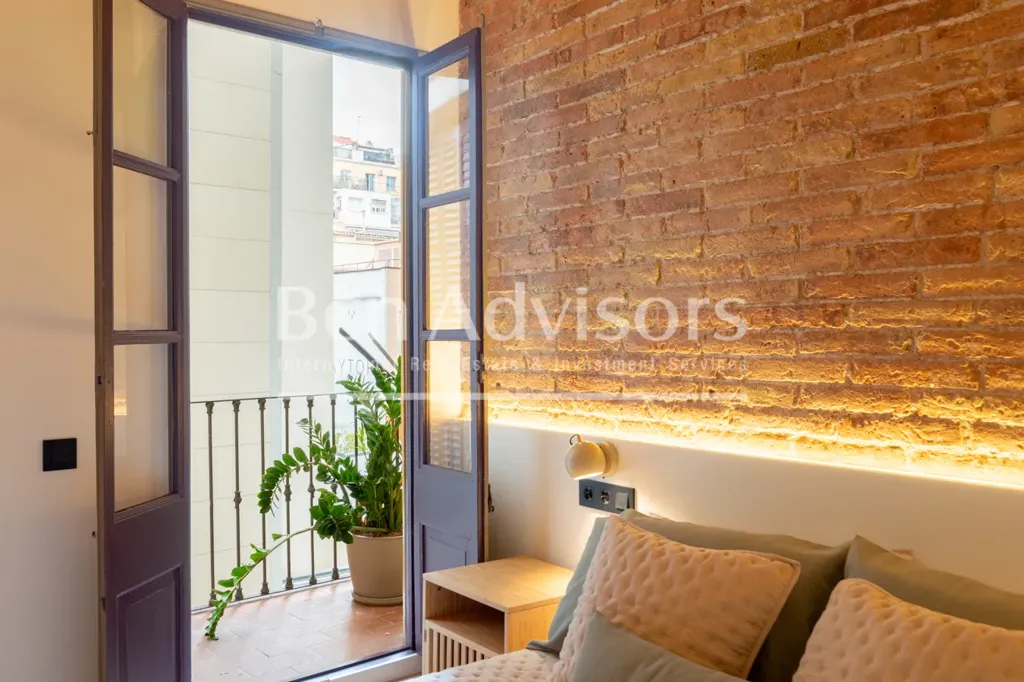 Magamistoad - Refurbished Apartment with Original Features in Eixample