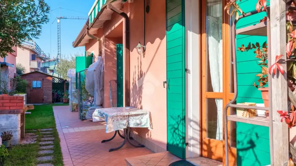 Terrass - Rustic Villa with Garden in Lazise