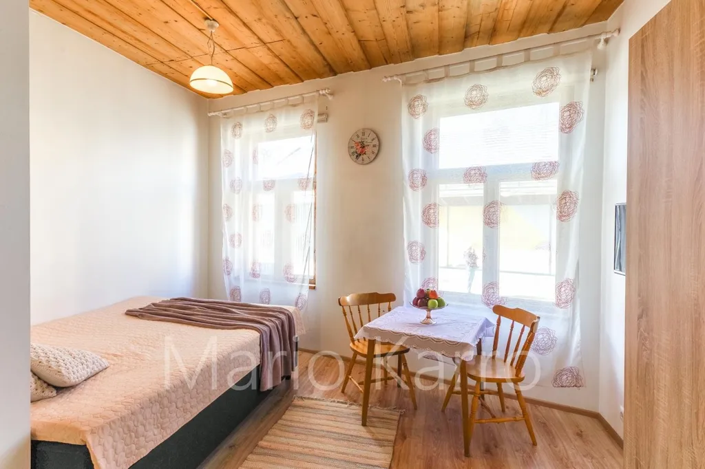 Chambres - Fully Furnished Flat in City Centre
