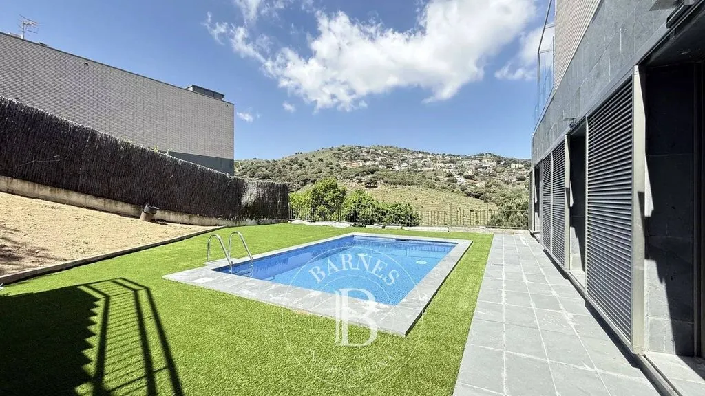 Piscine - Luxury House with Pool in Alella, Spain