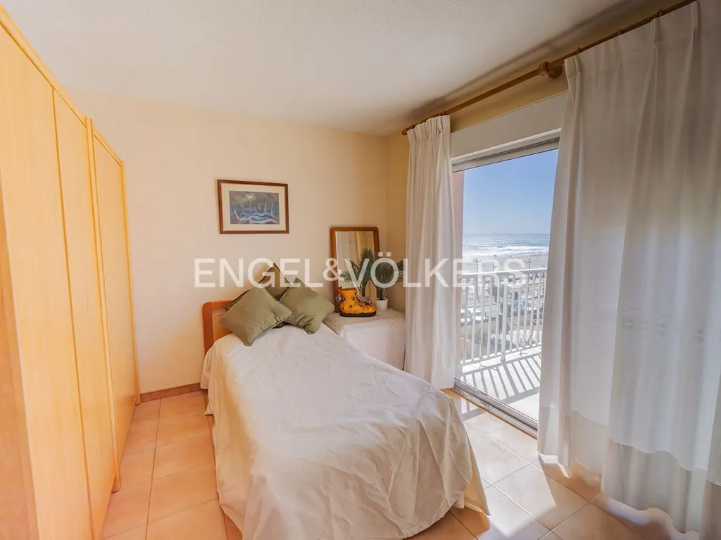 Bedrooms - Beachfront Apartment with Sea View in El Campello