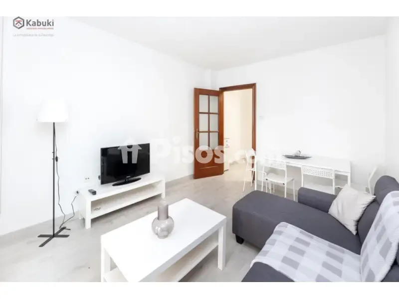 Elutuba - Student-Friendly Flat with Balcony in Granada