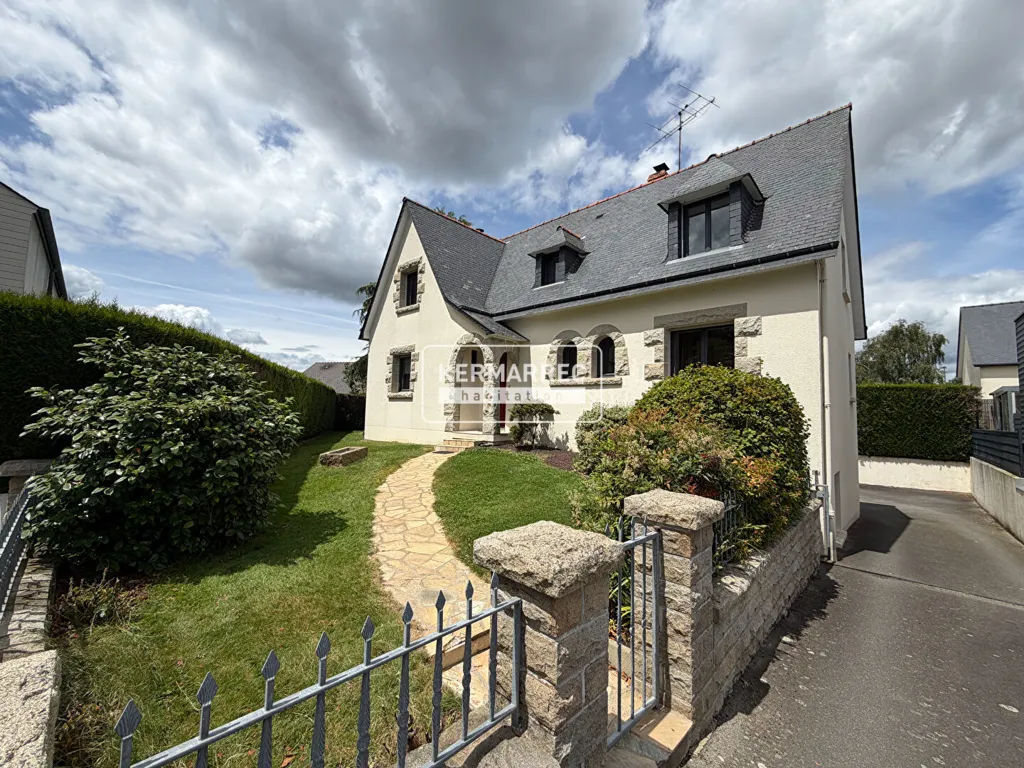 Extérieur - Maison avec Jardin et Terrasse à Vitré
