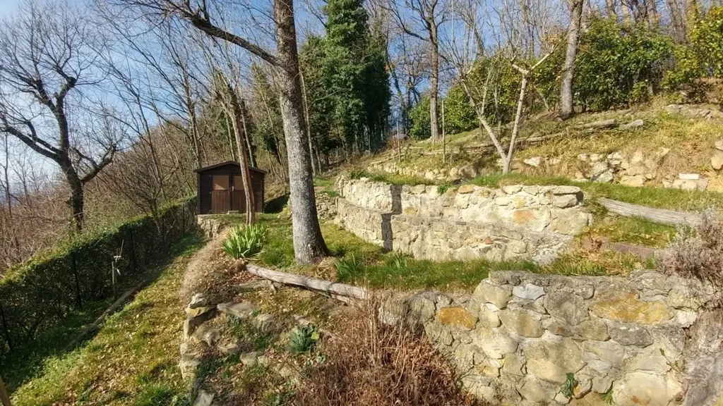 Aed - Terraced Villa with Garden in Zocca