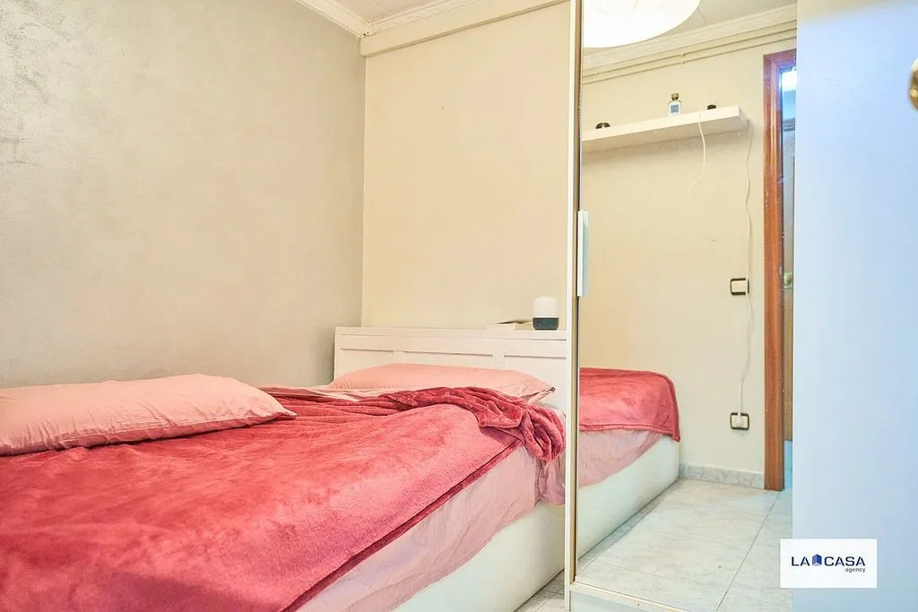 Chambres - Apartment with Terrace in Creu Coberta