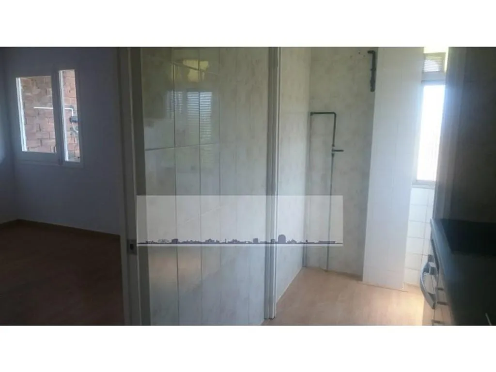 Vannitoad - Luxury Apartment Complex near Beach in Badalona
