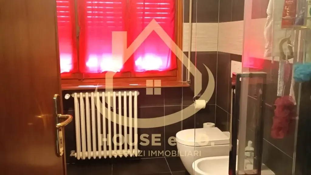 Salles de bain - Villa with Private Garden in Vigevano