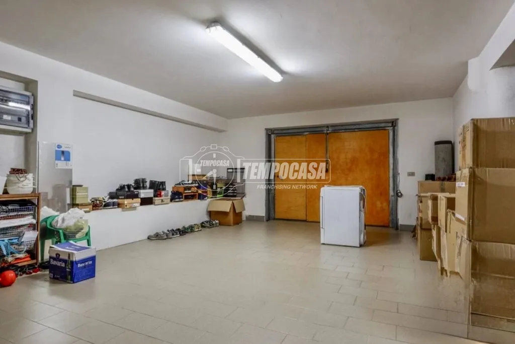 Garage - Elegant Villa with Two Units in Camerata Picena
