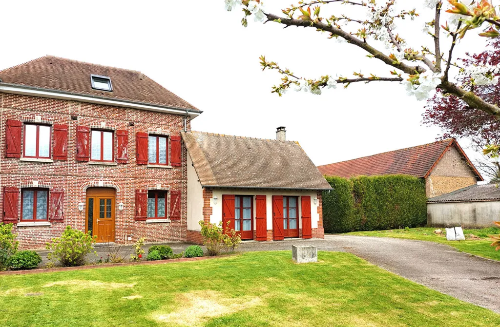 Exterior - Spacious House with Garden in Heudebouville
