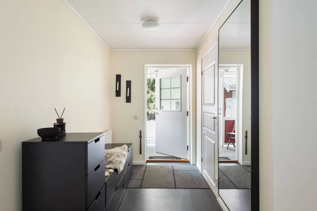 Esik - Cozy Bostadsrättsvilla with Garden in Rånäs