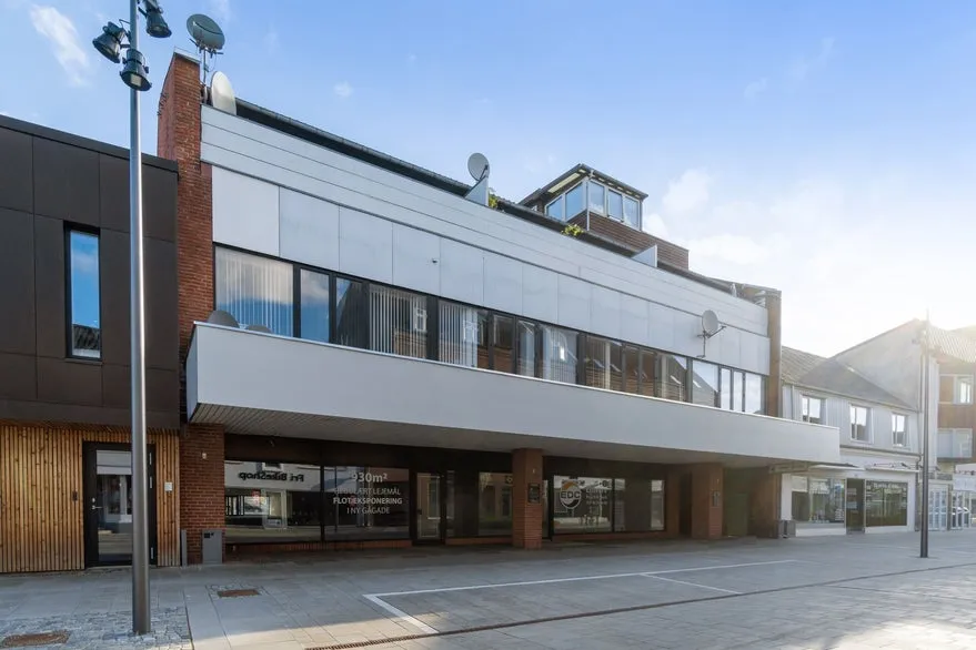 Esterno - Retail Unit with Central Location in Herning