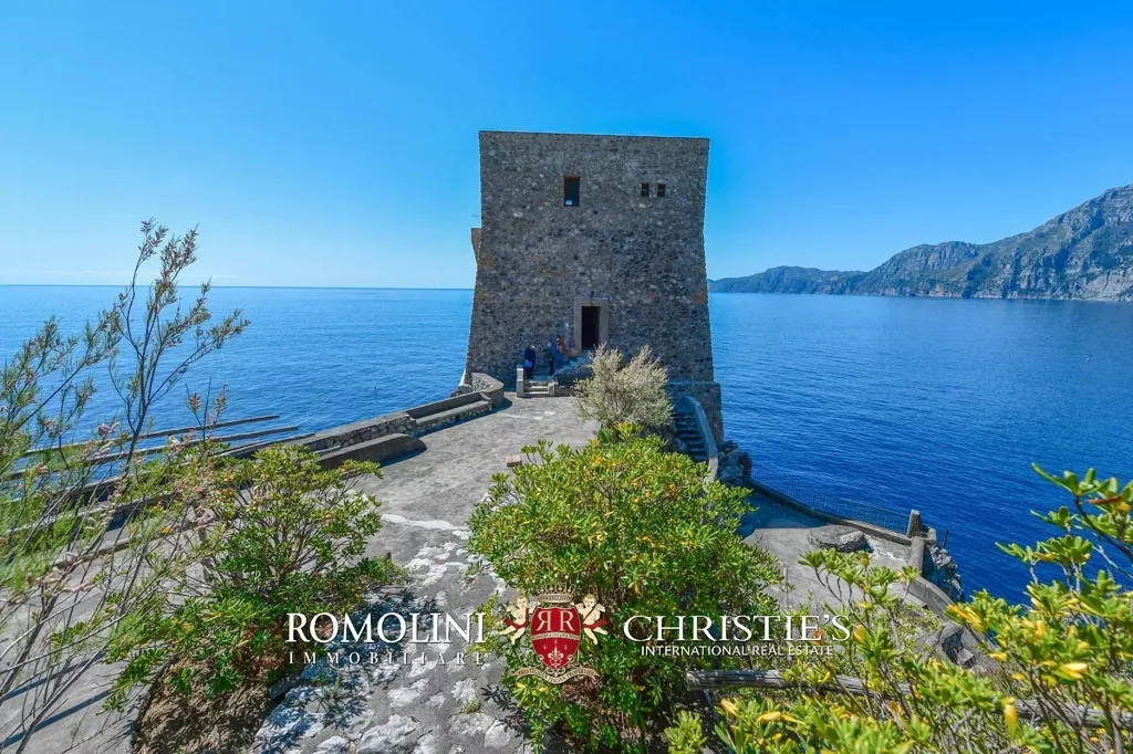 Välivaade - Waterfront Villa with Sea Access on Amalfi Coast