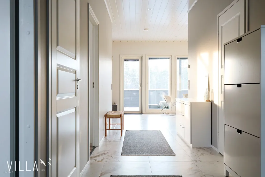 Esik - Bright Bungalow with Garden in Nokia