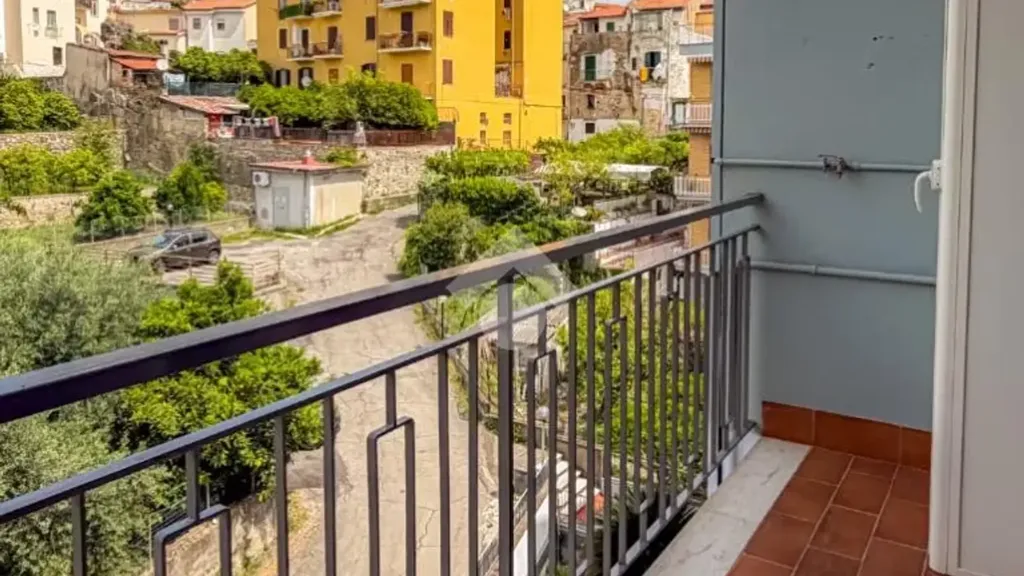 Rõdu - Rustic Apartment with Panoramic View in Formia
