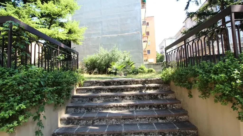 Pièces - Apartment with Balcony and Garden in Brescia