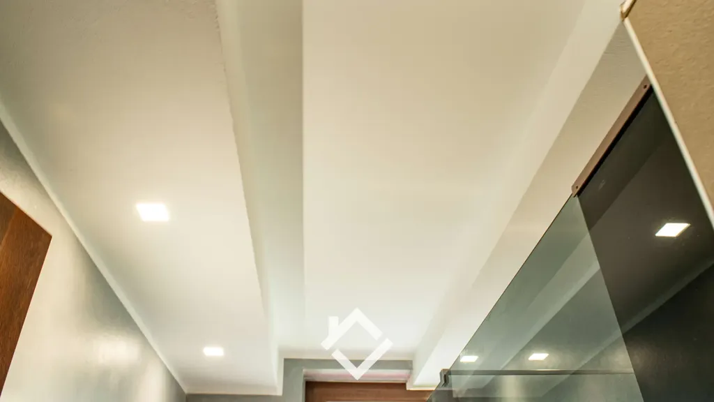 hallway_entrance