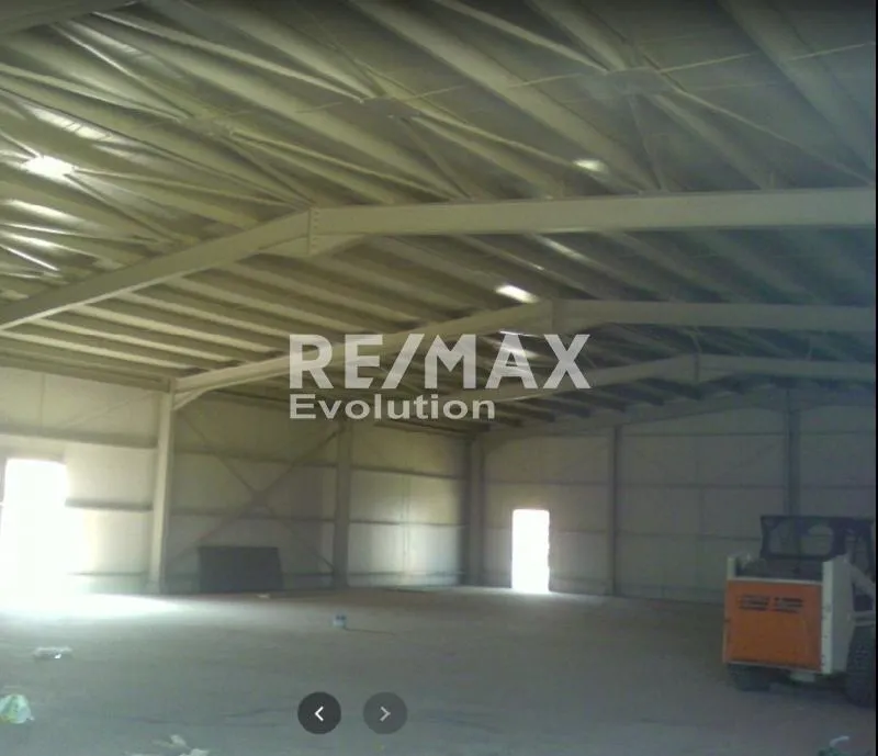 Stanze - Industrial Building with Office Space in Thoricus Centre