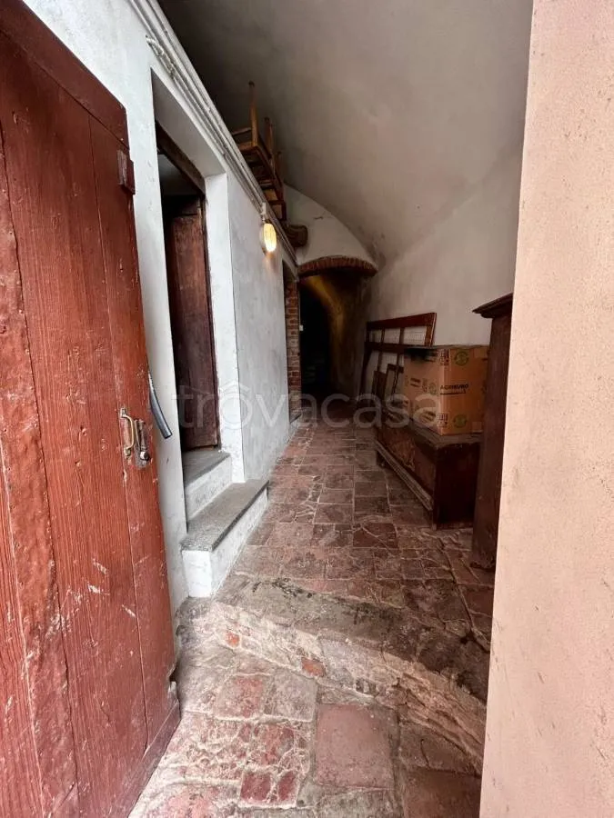 hallway_entrance