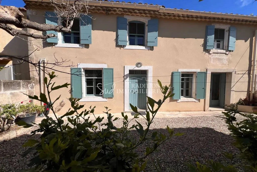 Extérieur - Villa de 10 Pièces avec Jardin à Maussane-les-Alpilles