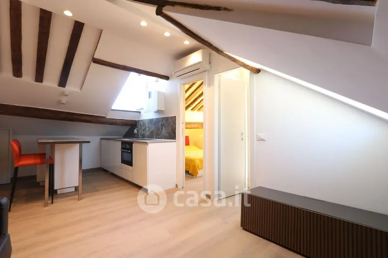 Pièces - Rustic Loft with City View in Genoa