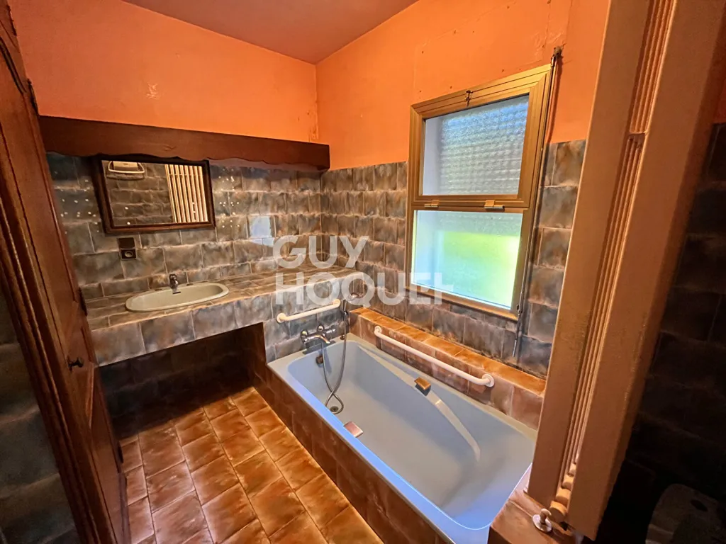 Vannitoad - Spacious House with Pool in Langlade