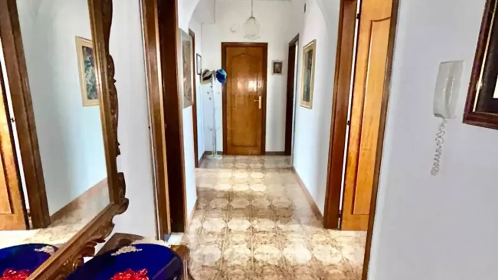 Hallway - Apartment with Panoramic View in Corigliano-Rossano