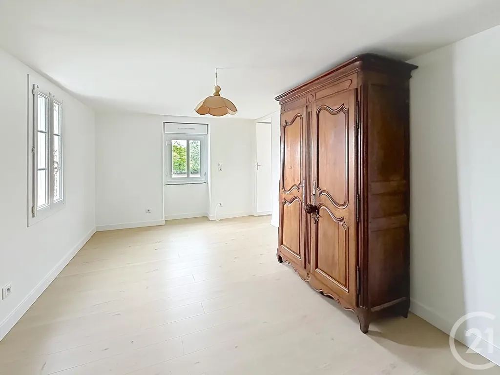 Maison 6 pièces à COSMES