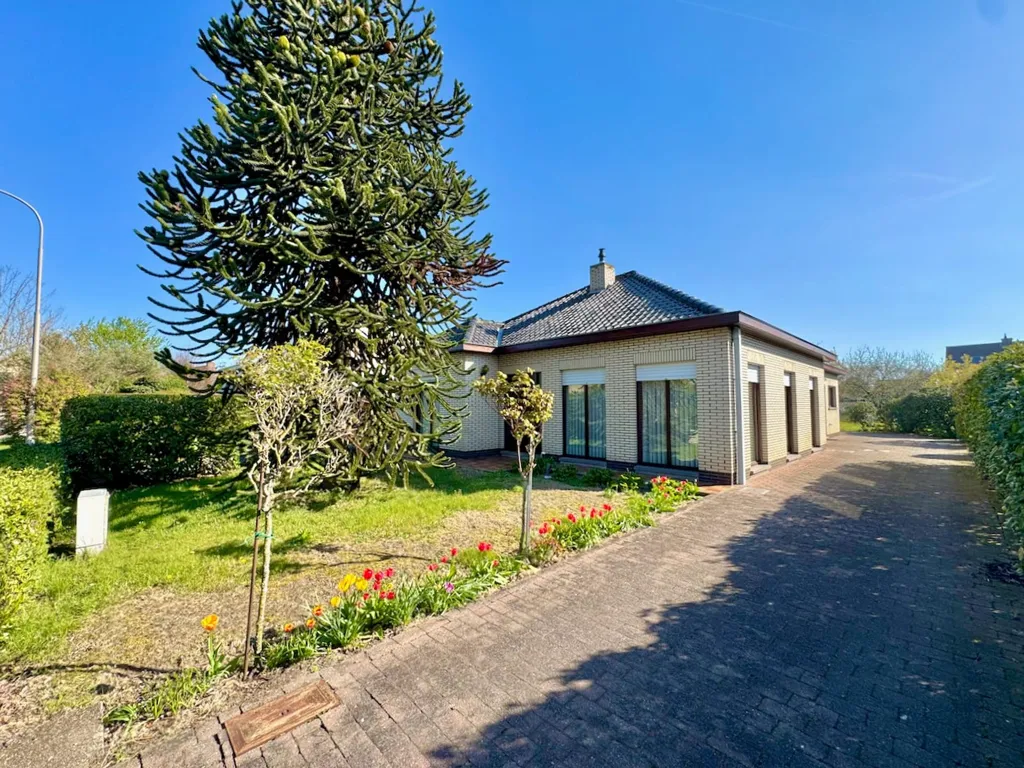 Välivaade - Bungalow with Large Garage in Ertvelde