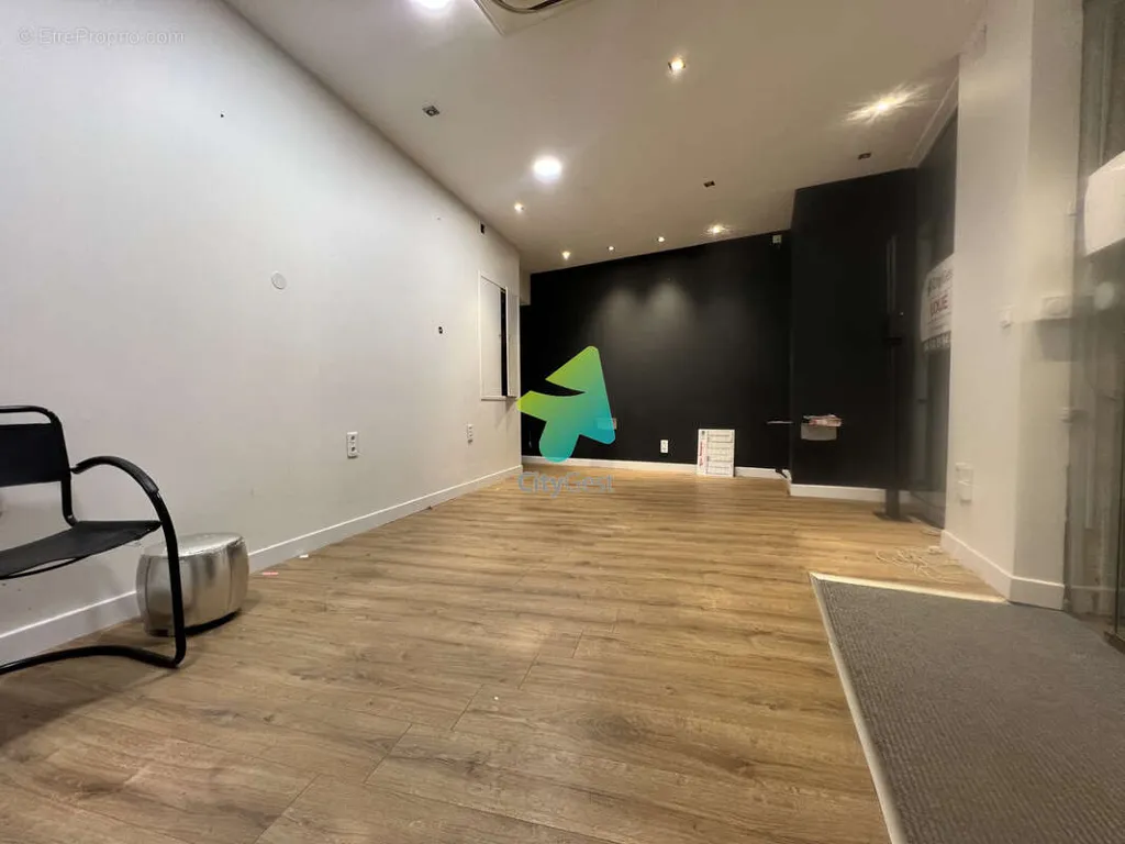 Toad - Commercial Space in Perpignan City Centre