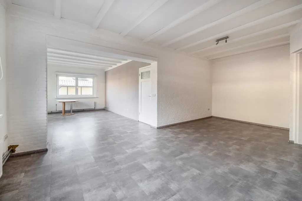 Toad - Spacious Attic Flat with Terrace in Tegelen
