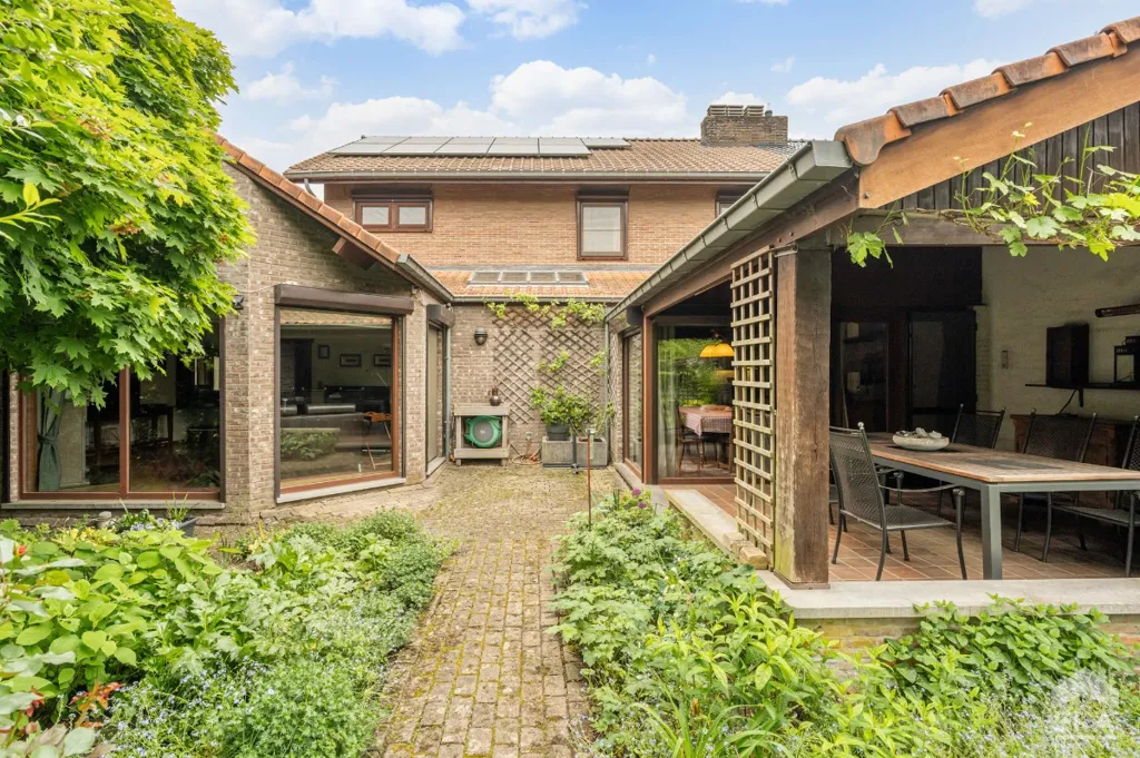 Jardin - Maison Semi-Détachée avec Bureau à Heusden-Zolder