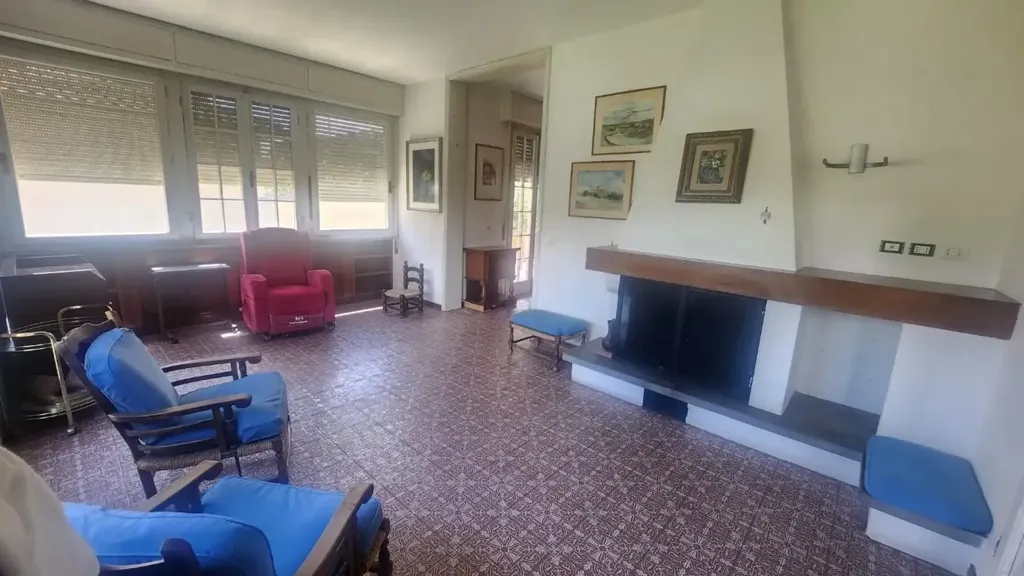 Elutuba - Spacious Detached House with Garden in Calcinaia