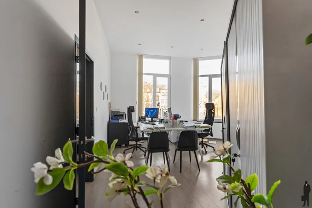 2 magamistoaga maja asukohas Antwerpen