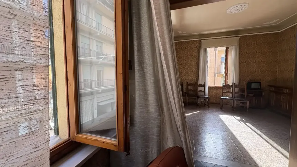 Bureau - Apartment with Terraces in Castelfiorentino