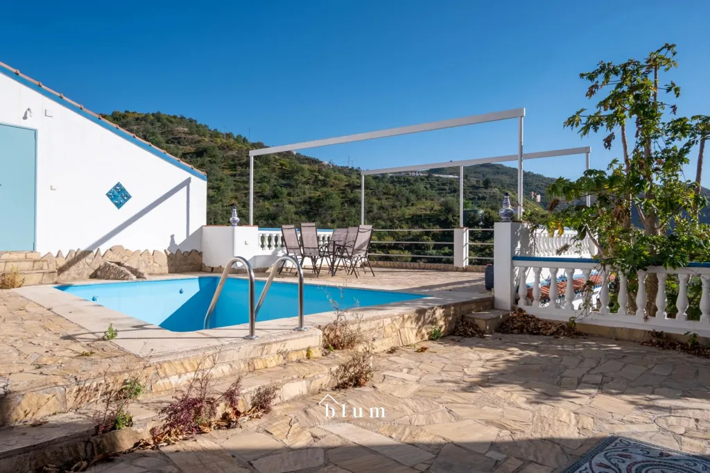 Piscine - Farmhouse with Pool in Jete, Almuñecar
