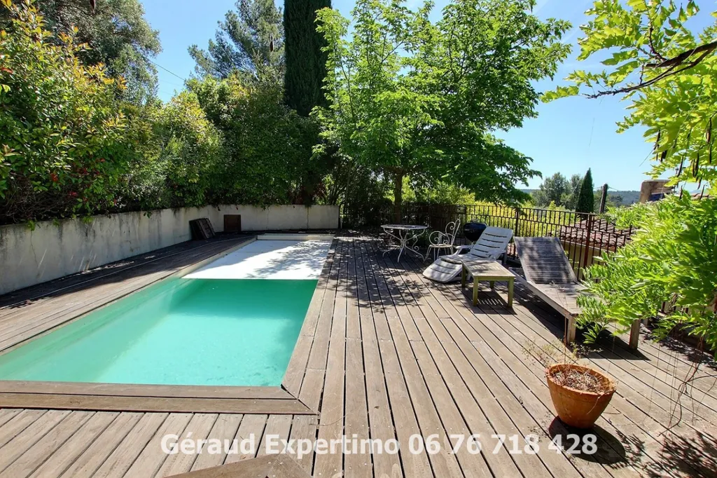 Bassein - Bastide with Panoramic View in Aix-en-Provence