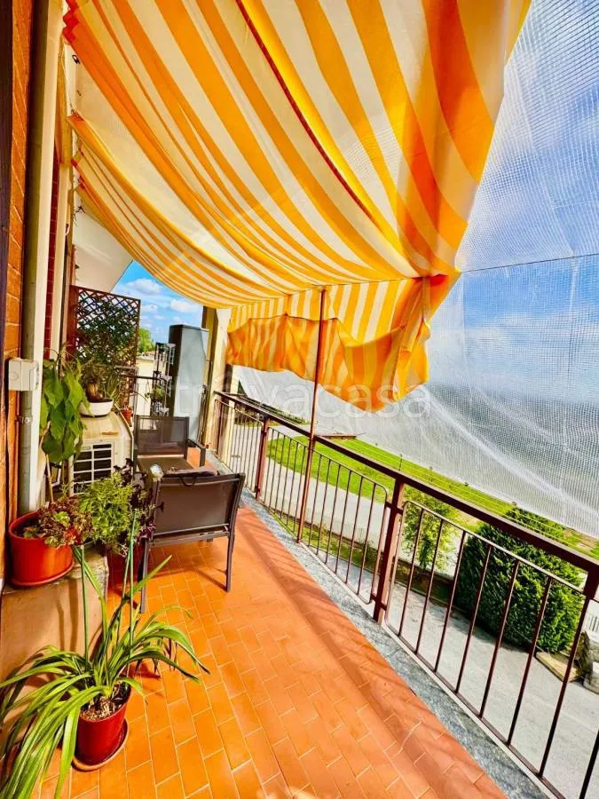 Terrasse - Rearranged Apartment with Balcony in Manta