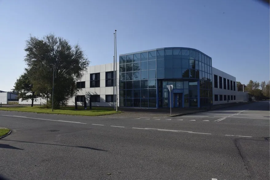 Välivaade - Industrial Complex with Modern Admin in Lem