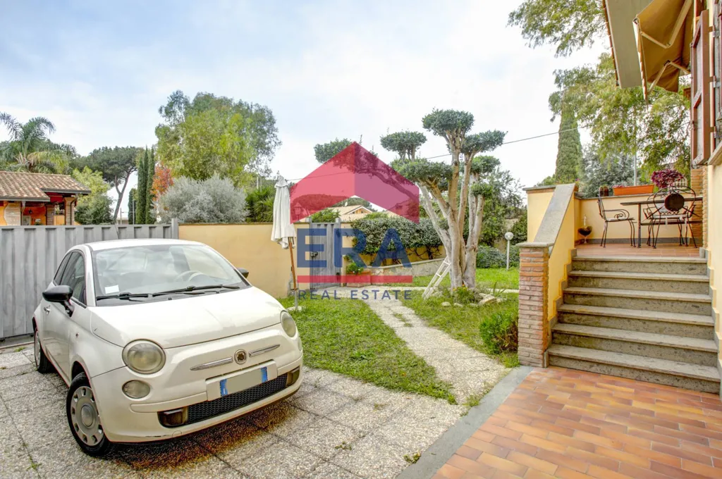 Aed - Villa with Garden in Infernetto, Rome