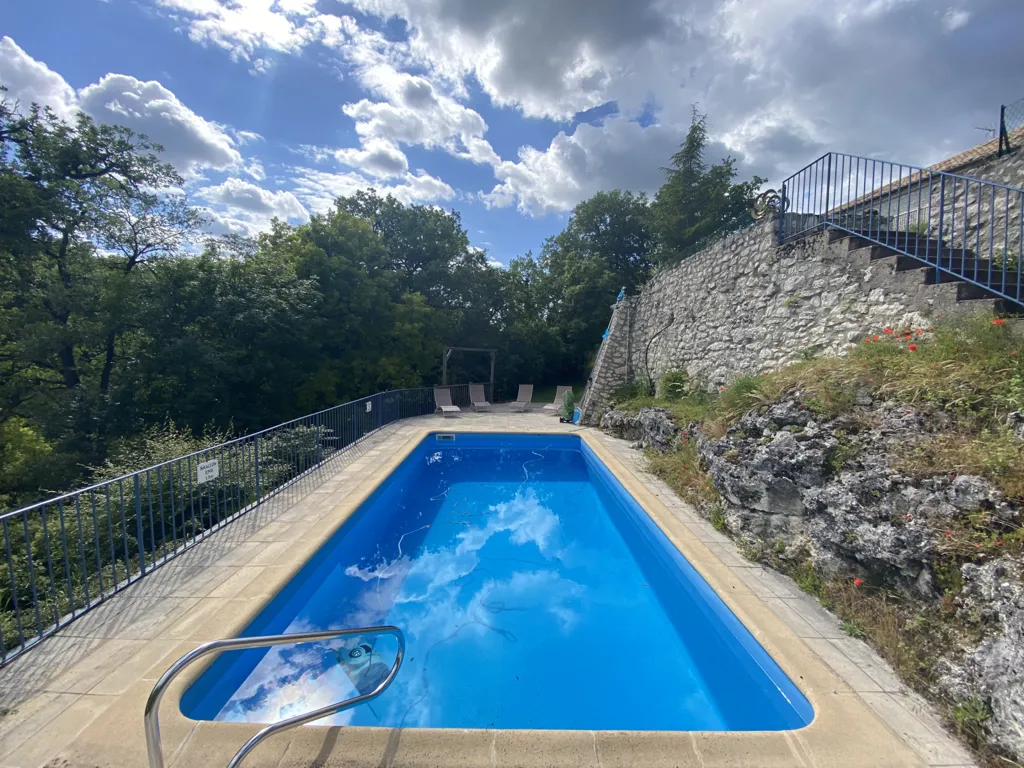 Piscine - Maison en Pierre avec Piscine à Montaigu-de-Quercy