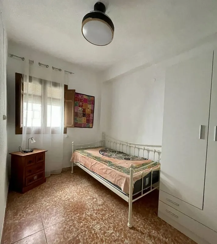 Chambres - Furnished Flat with Terrace in Órgiva Centre