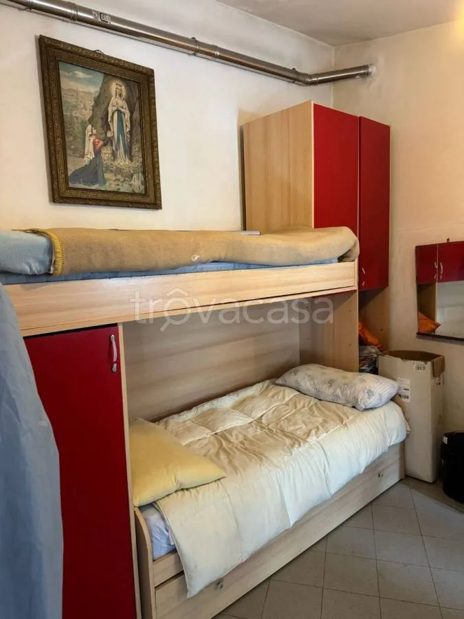 Chambres - Furnished Apartment with Mountain View in Usseglio