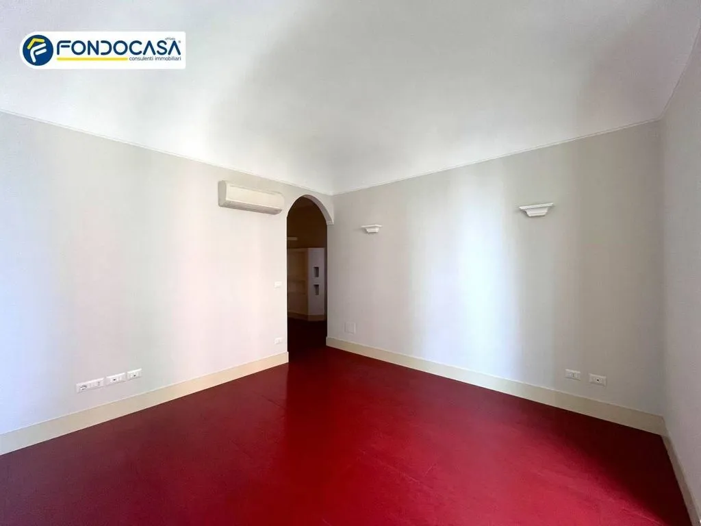 Pièces - Renovated Beachfront Apartment in Ceriale