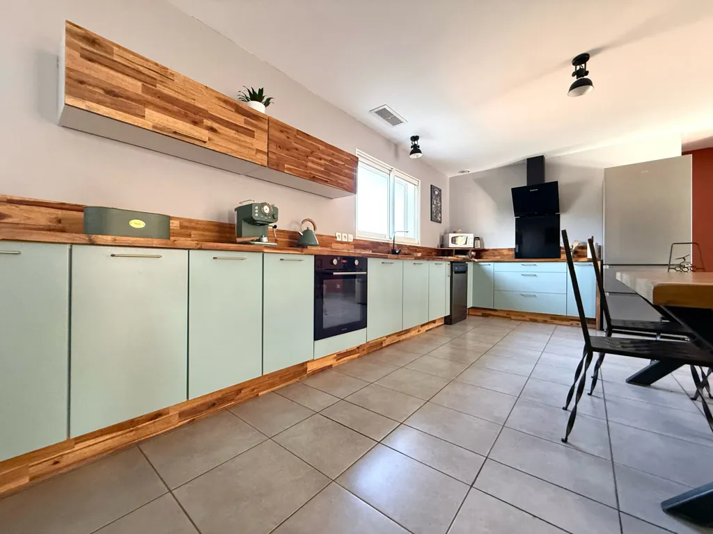 Köök - Contemporary Villa with Large Garden in Usclas-du-Bosc