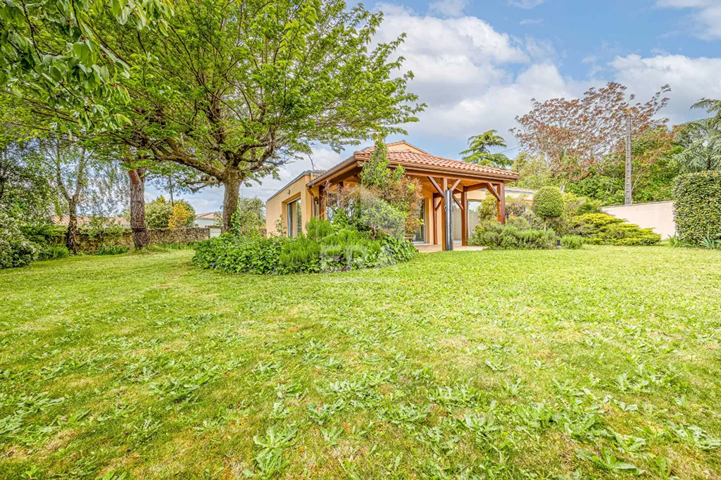 Jardin - Maison d'Architecte avec Jardin à Niort