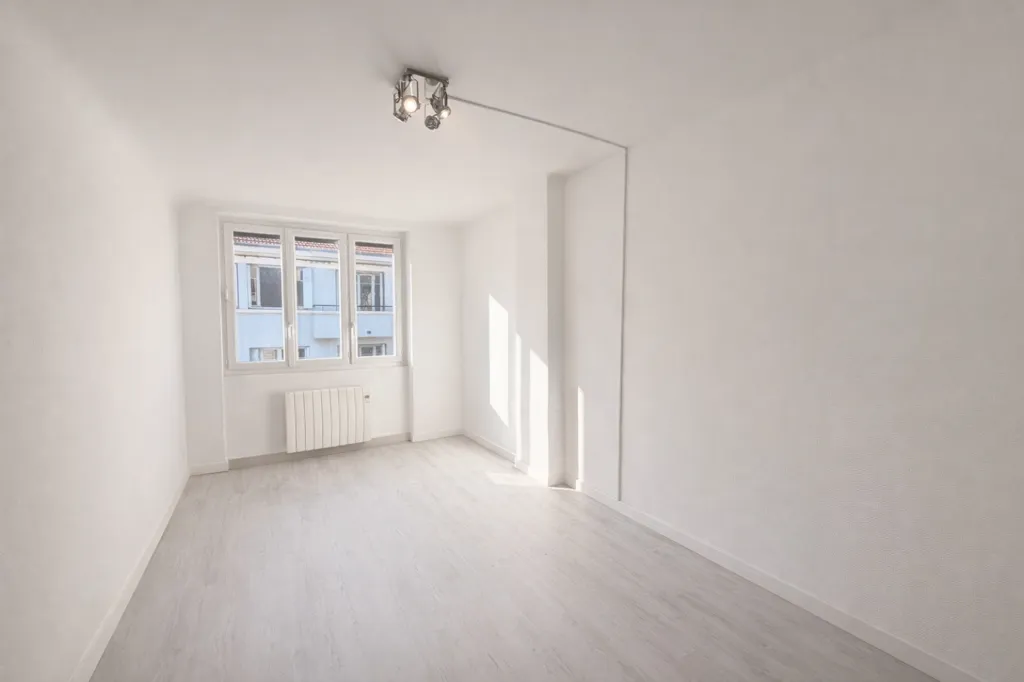 Appartement T3 avec Balcon à Saint-Étienne