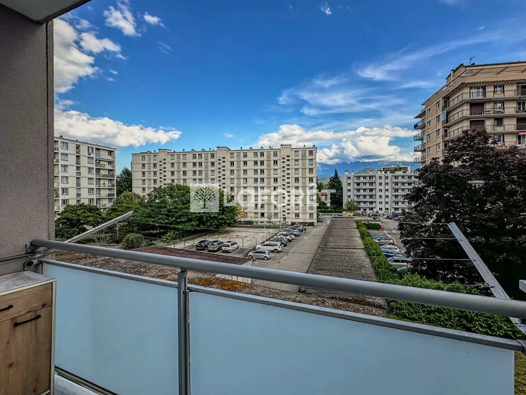 Balcon - Appartement Traversant avec Balcon à Grenoble